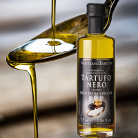 Natives Olivenöl extra, aromatisiert mit schwarzem Trüffel